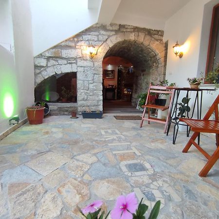 Bujtina Veritos Berat Dış mekan fotoğraf